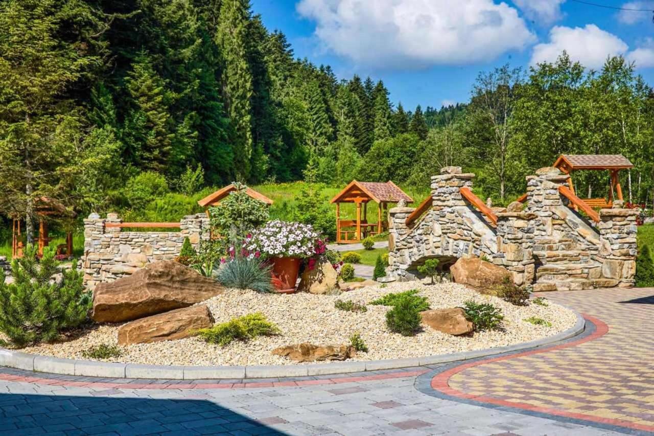 Любокрай Готельно-Відпочинковий Комплекс Skhidnytsia Екстериор снимка